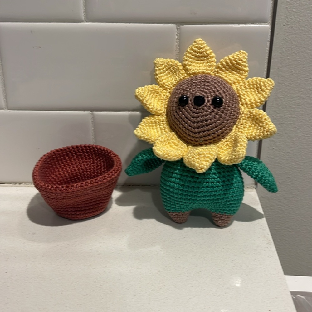 Flower Child Sunflower Bear Hand Crafted Figure and Pot Amigurumi Crochet Decor - Picture 4 of 13